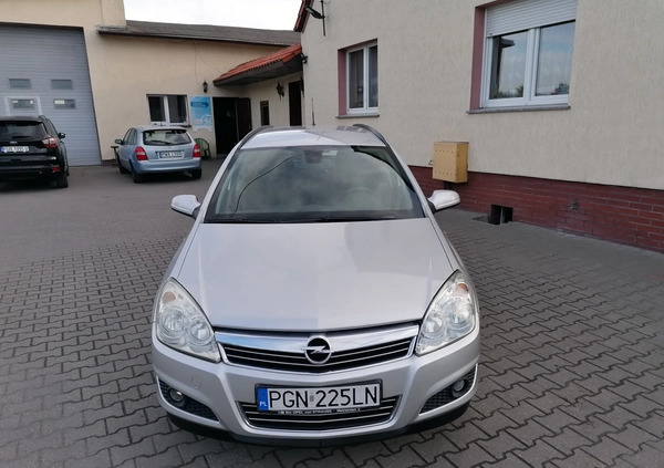 Opel Astra cena 14900 przebieg: 200000, rok produkcji 2008 z Gniezno małe 191